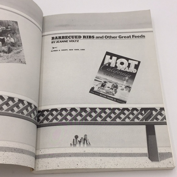 Vintage Barbecued Ribs and Other Great Feeds Cookbook 1985 BBQ by Jeanne Voltz - Picture 5 of 10